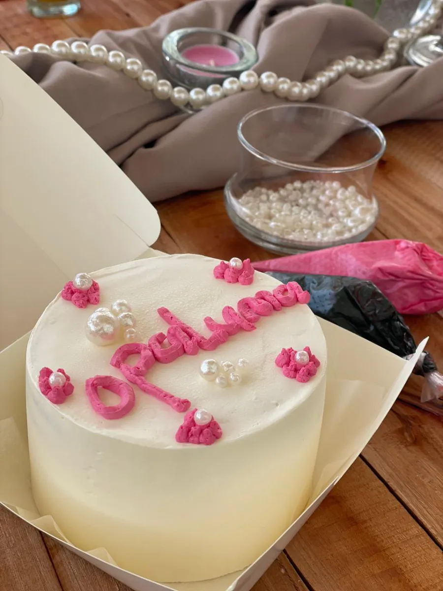 Gallery image 2 for Decorate Your Own Bento Cake